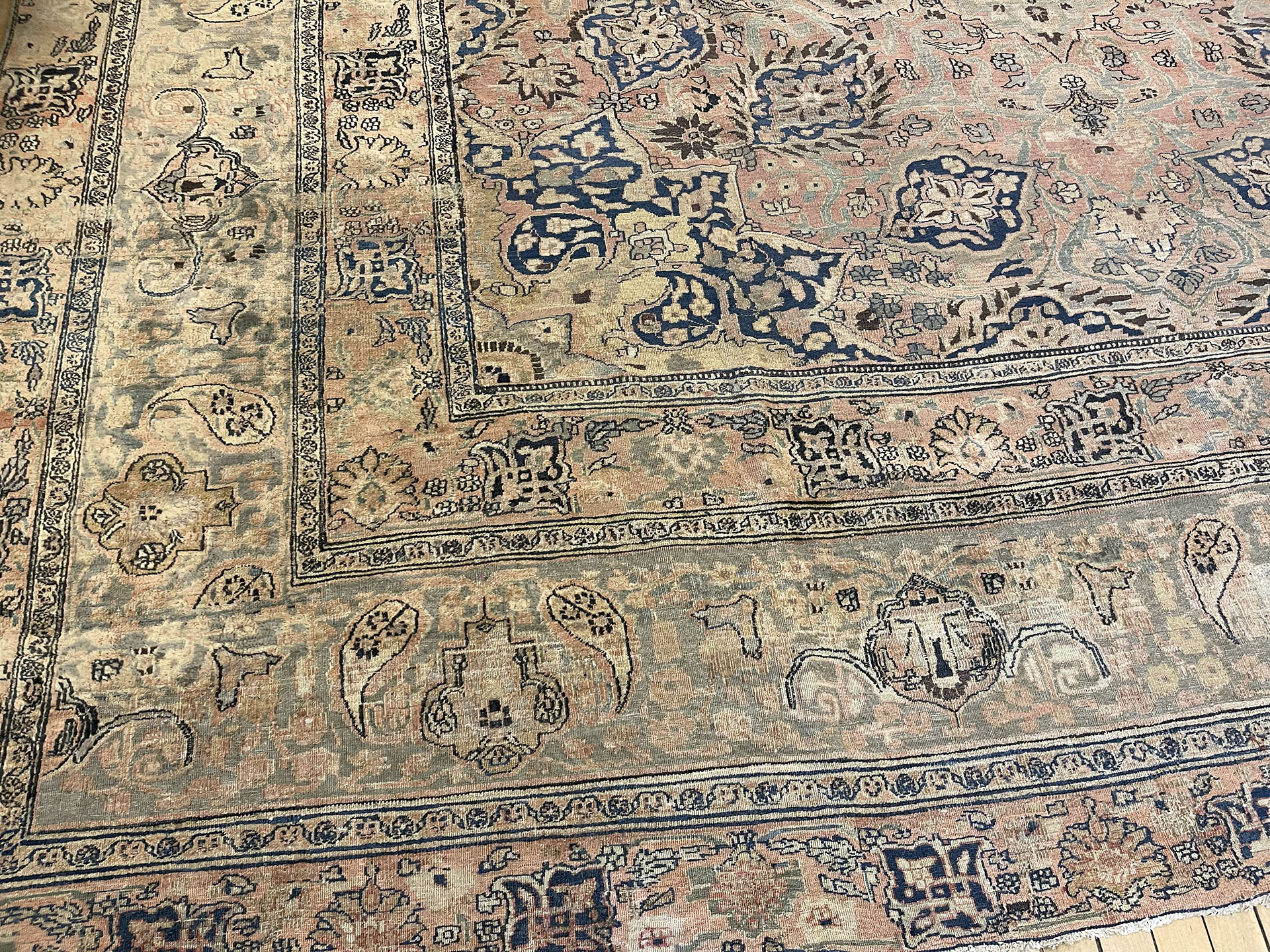 Vintage meshed Carpet - # 78294