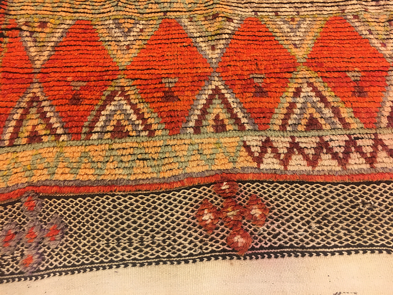 Vintage moroccan Rug - # 53761