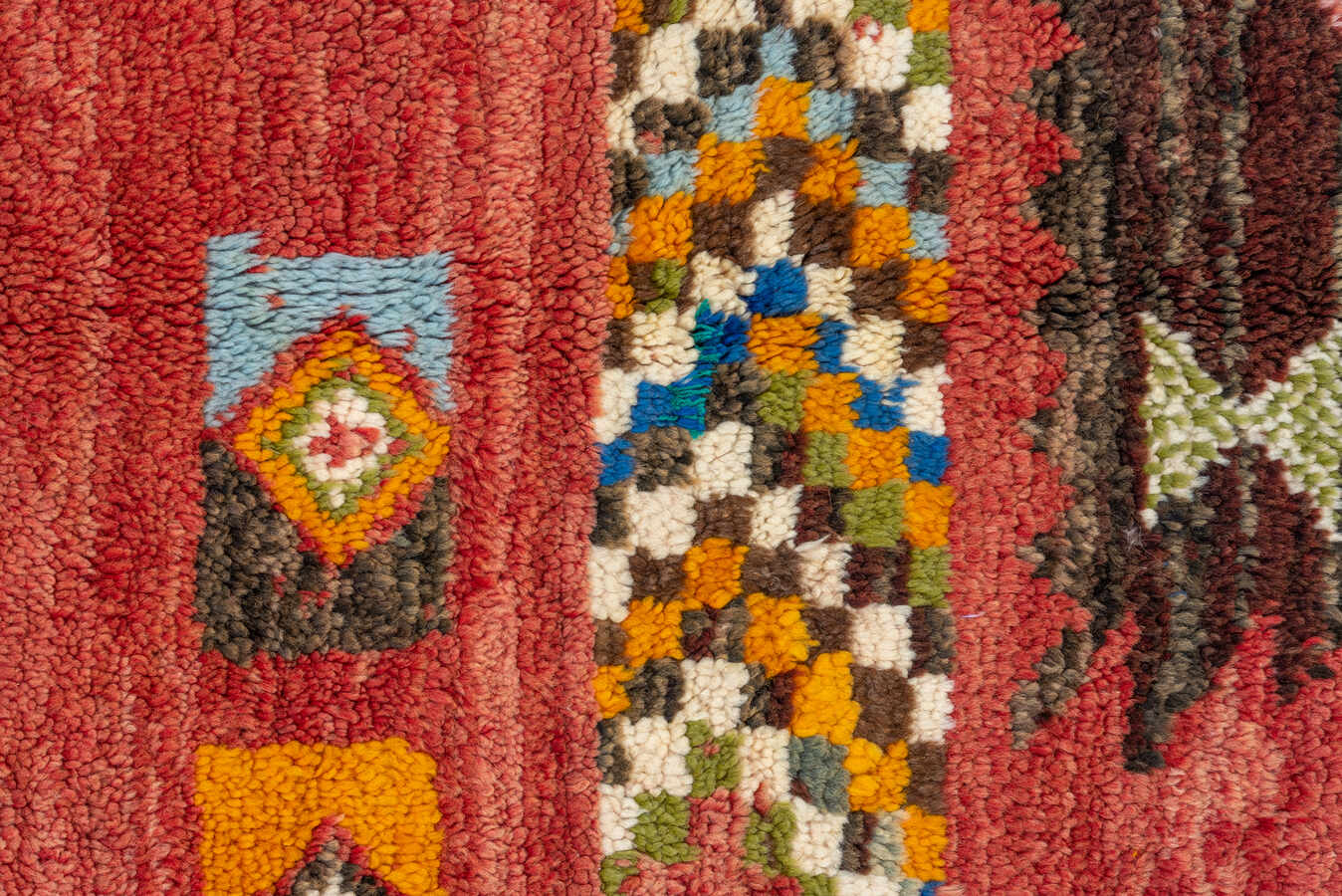 Vintage moroccan Rug - # 56947