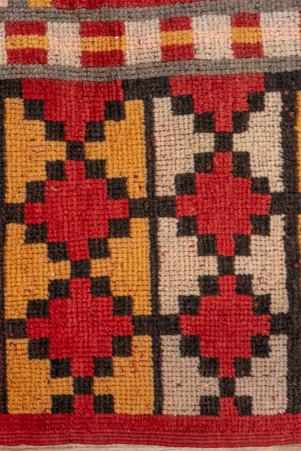 Vintage moroccan Rug - # 56948