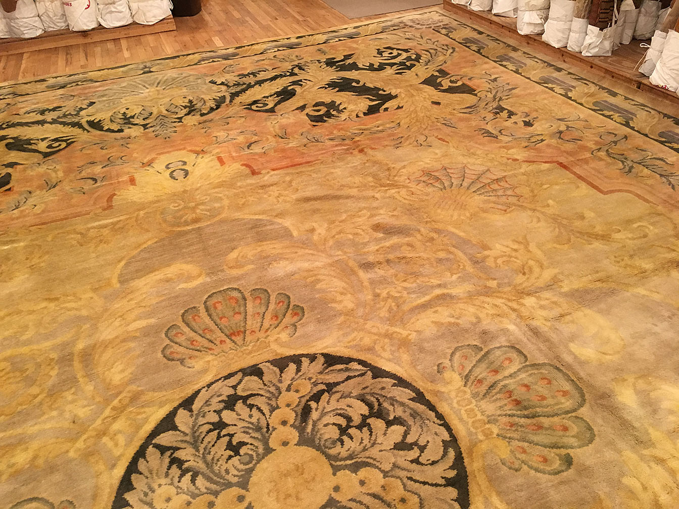Vintage savonnerie Carpet - # 53814