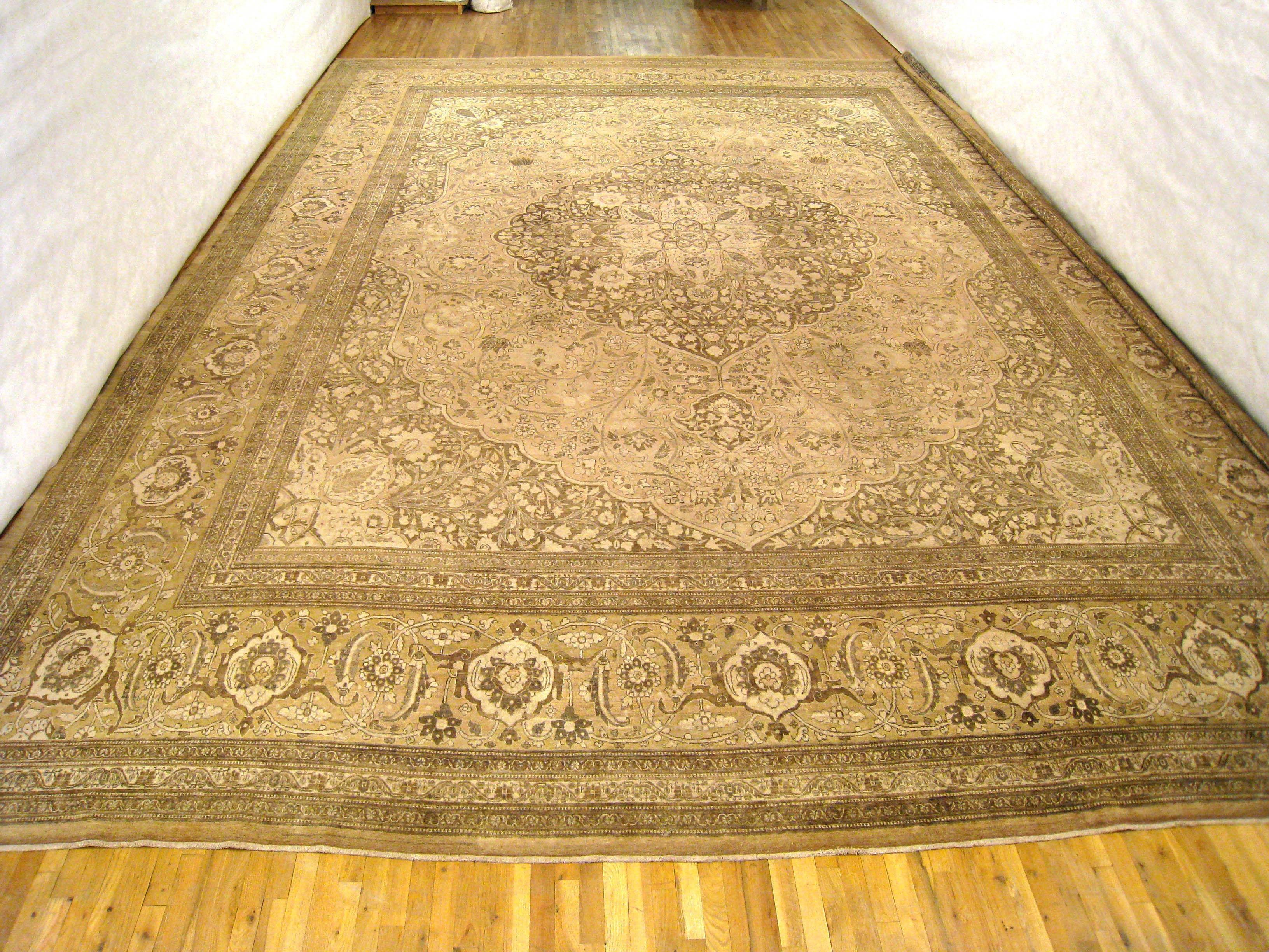 Vintage tabriz Carpet - # 56024